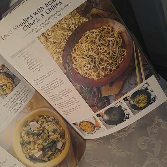 Vnt Classic Vegetation Recipes Cookbook -- XL Book - Picture 4 of 8